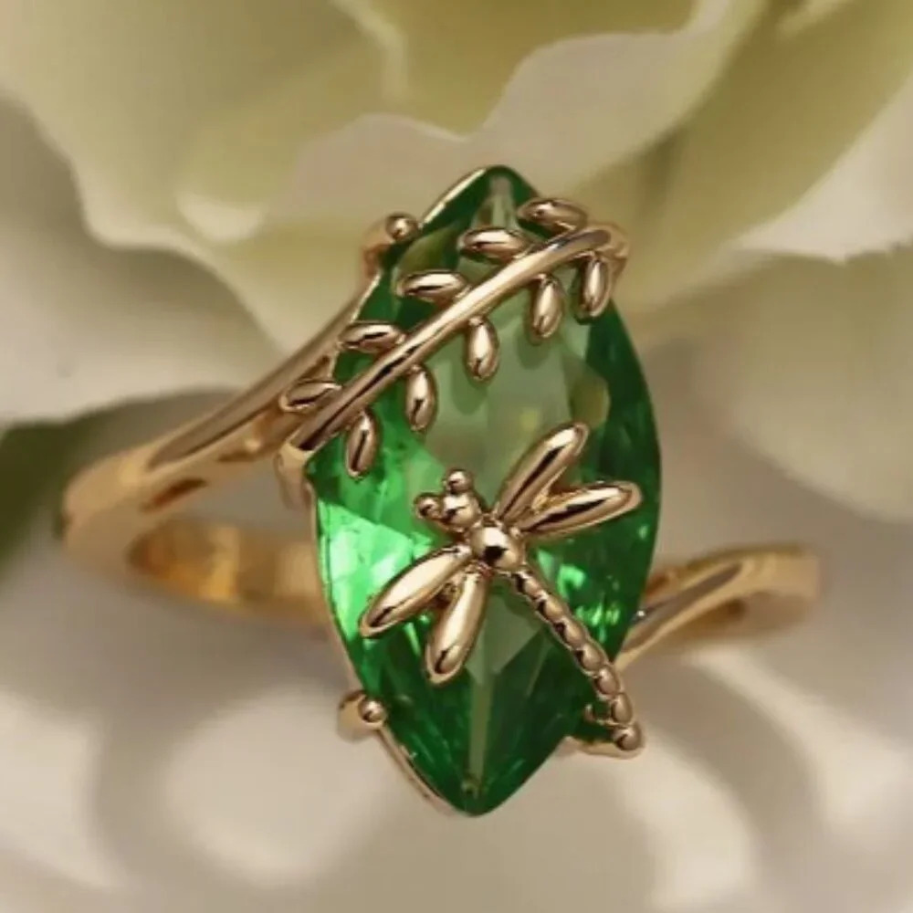 Dragonfly Oval Ring 14k Plated Inlaid Waterish Green Zirconia Gem Gold-plated (7